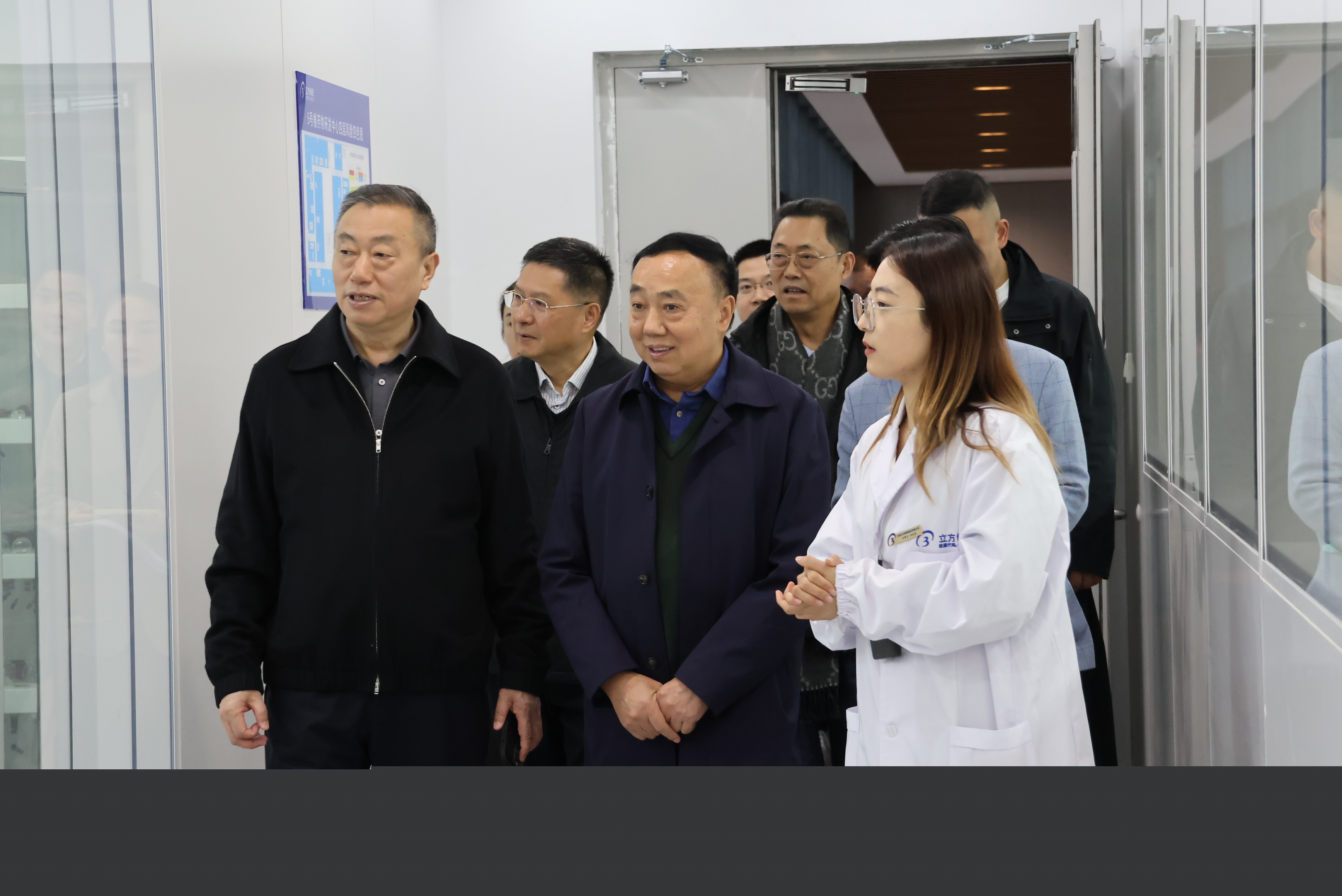 1764760736851711.jpg 1764760736851711.jpg